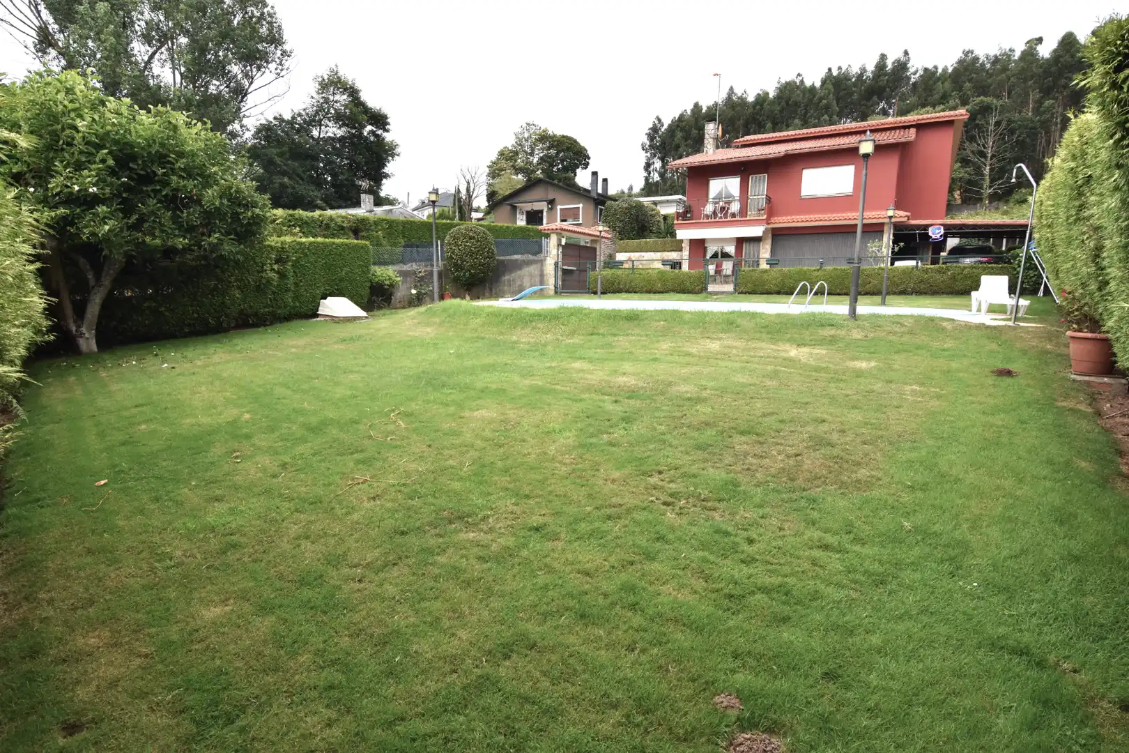 Jardín de Casa o chalet en venta en Oleiros con Calefacción, Jardín privado y Parquet