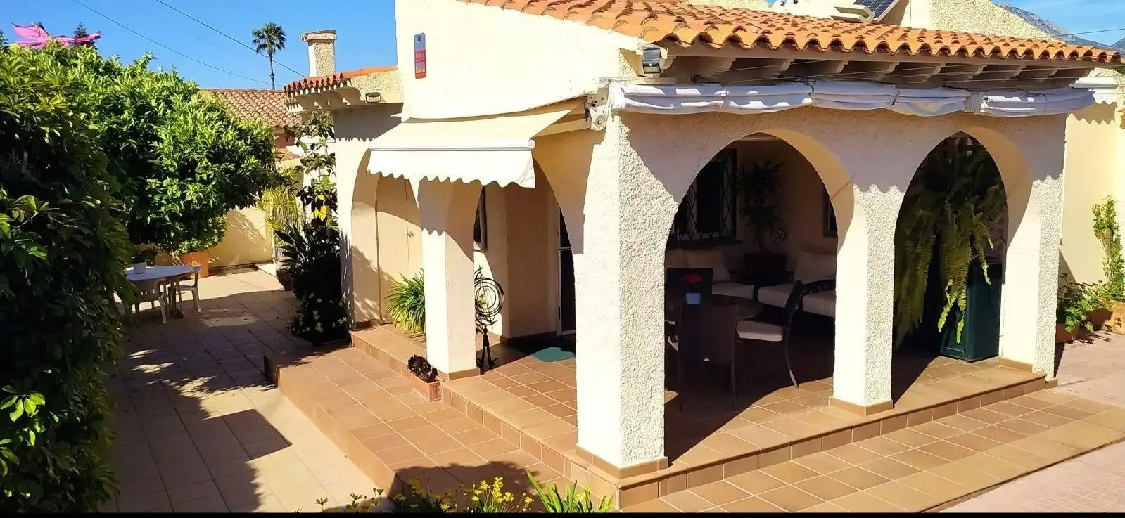 Terrassa de Casa o xalet en venda en L'Alfàs del Pi amb Jardí privat