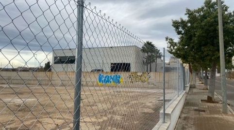 Se Vende y se alquila, Parcela Urbana/Terciaria, vallada, 2 puertas y todos los servicios., imatge 5