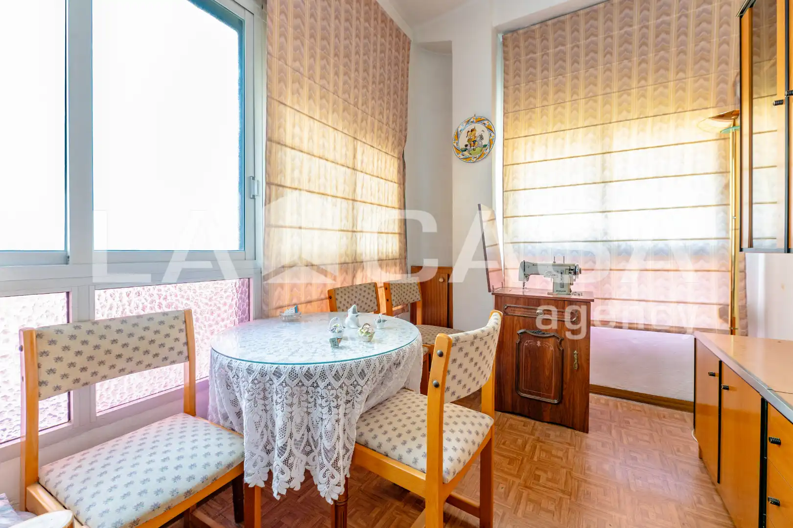 Flat with terrace for sale in Carrer de Joan Llorenç, imagen 4