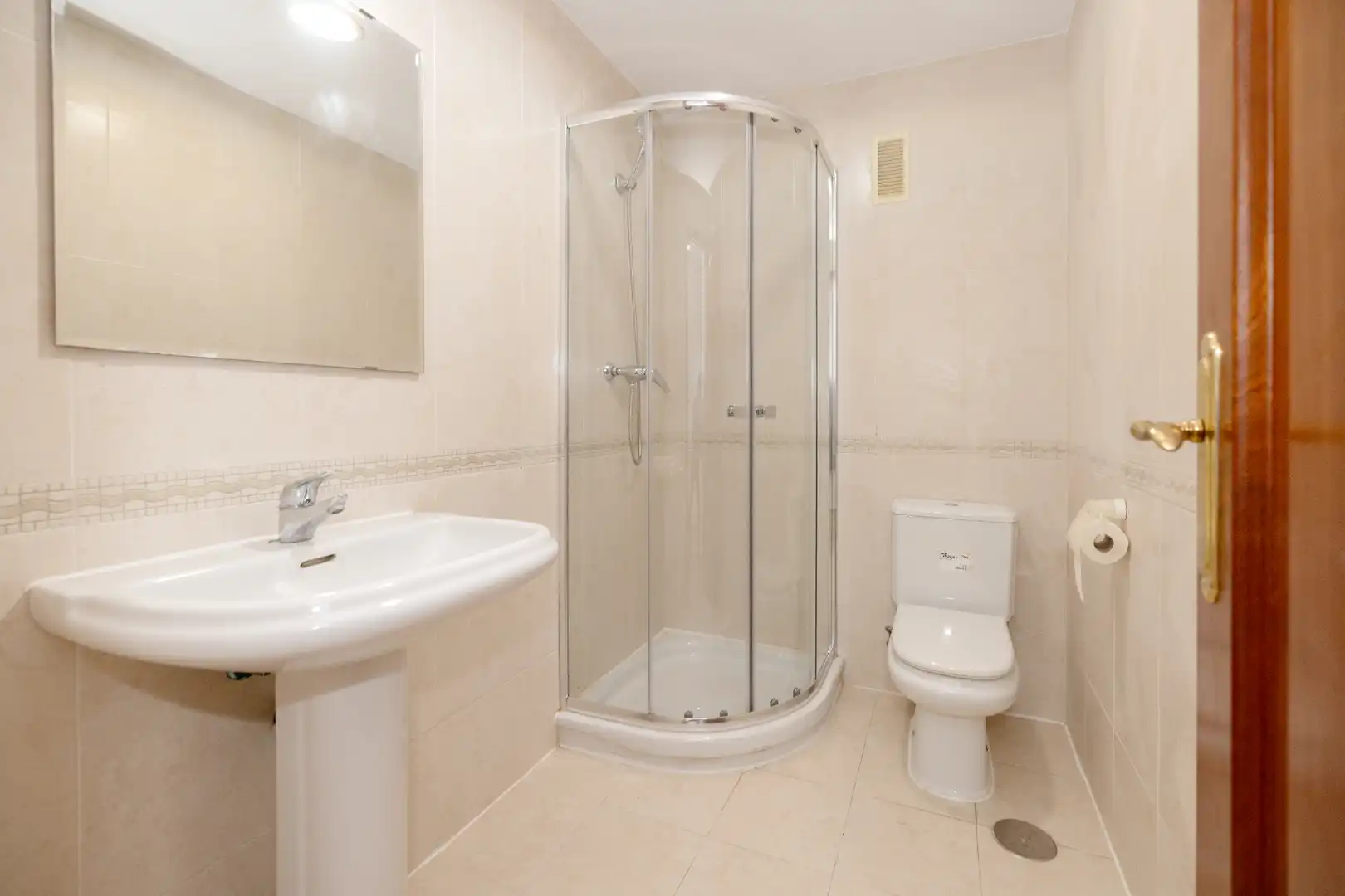 Baño de Piso en venta en Málaga con Aire acondicionado, Calefacción y Terraza