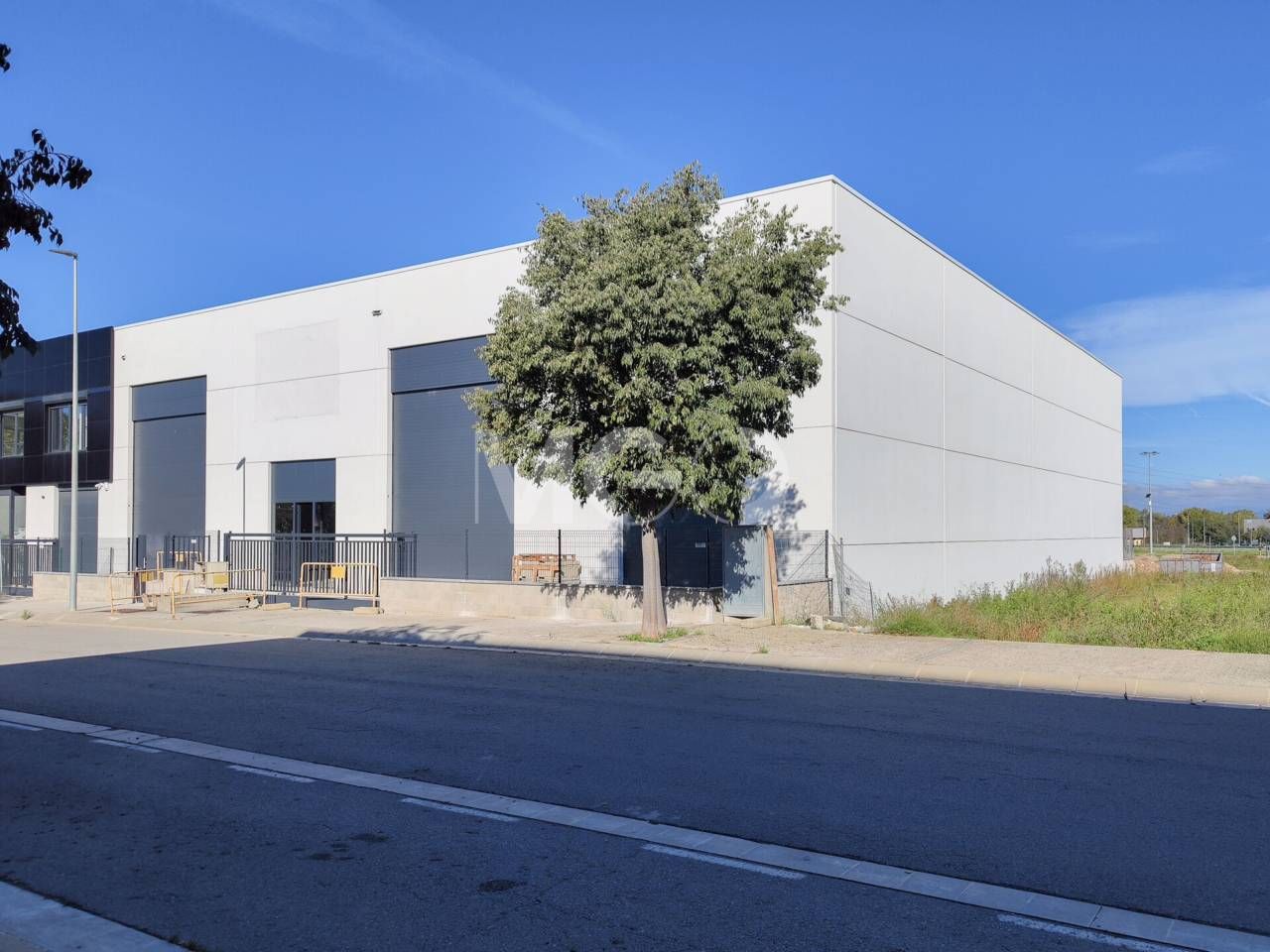 Exterior view of Industrial buildings to rent in Vic