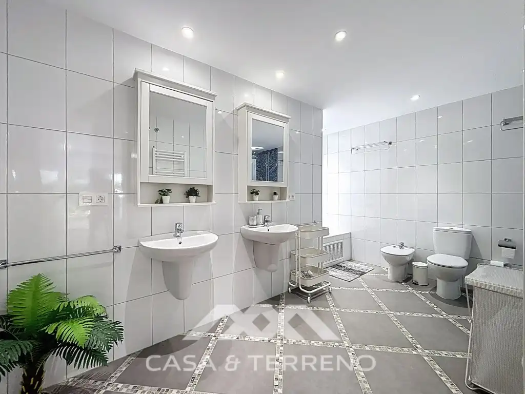 Badezimmer von Geschaftsraum zum Verkauf in Vélez-Málaga mit Klimaanlage