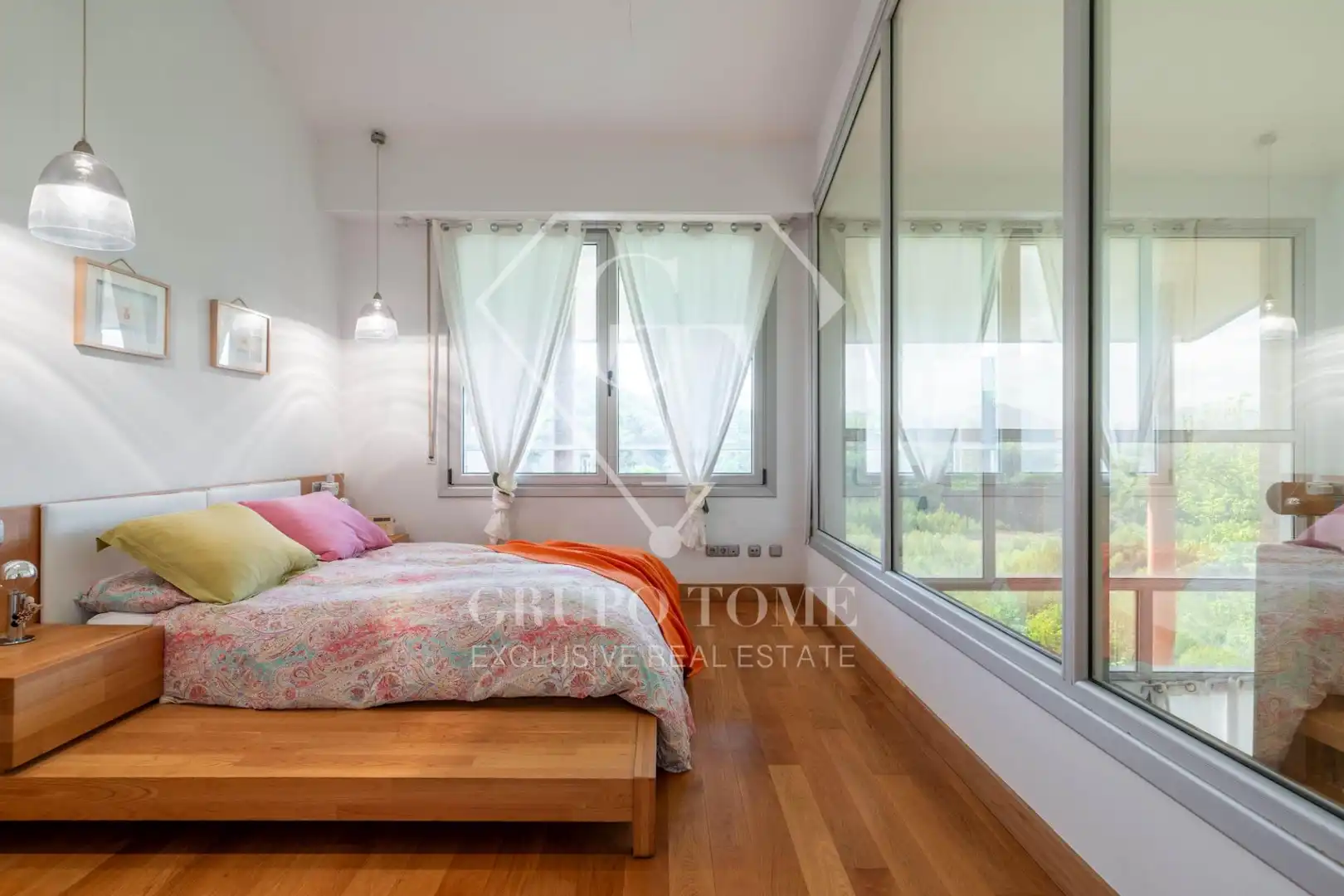 Schlafzimmer von Einfamilien-Reihenhaus zum Verkauf in Donostia - San Sebastián  mit Heizung, Privatgarten und Terrasse
