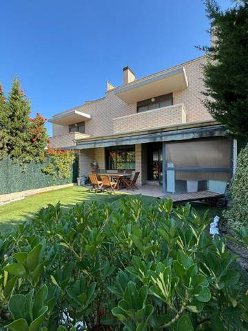 Casa adosada en Venta en Cuarte de Huerva