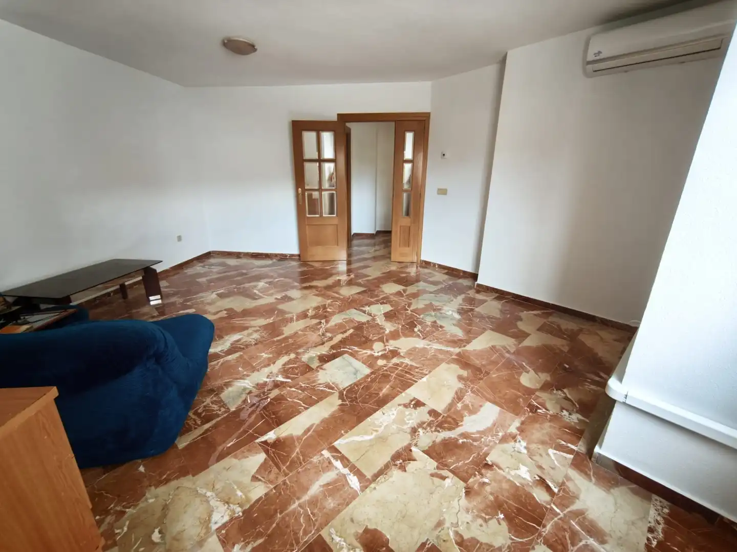 Apartament amb ascensor de lloguer a Avenida Isabel la Católica, imagen 2