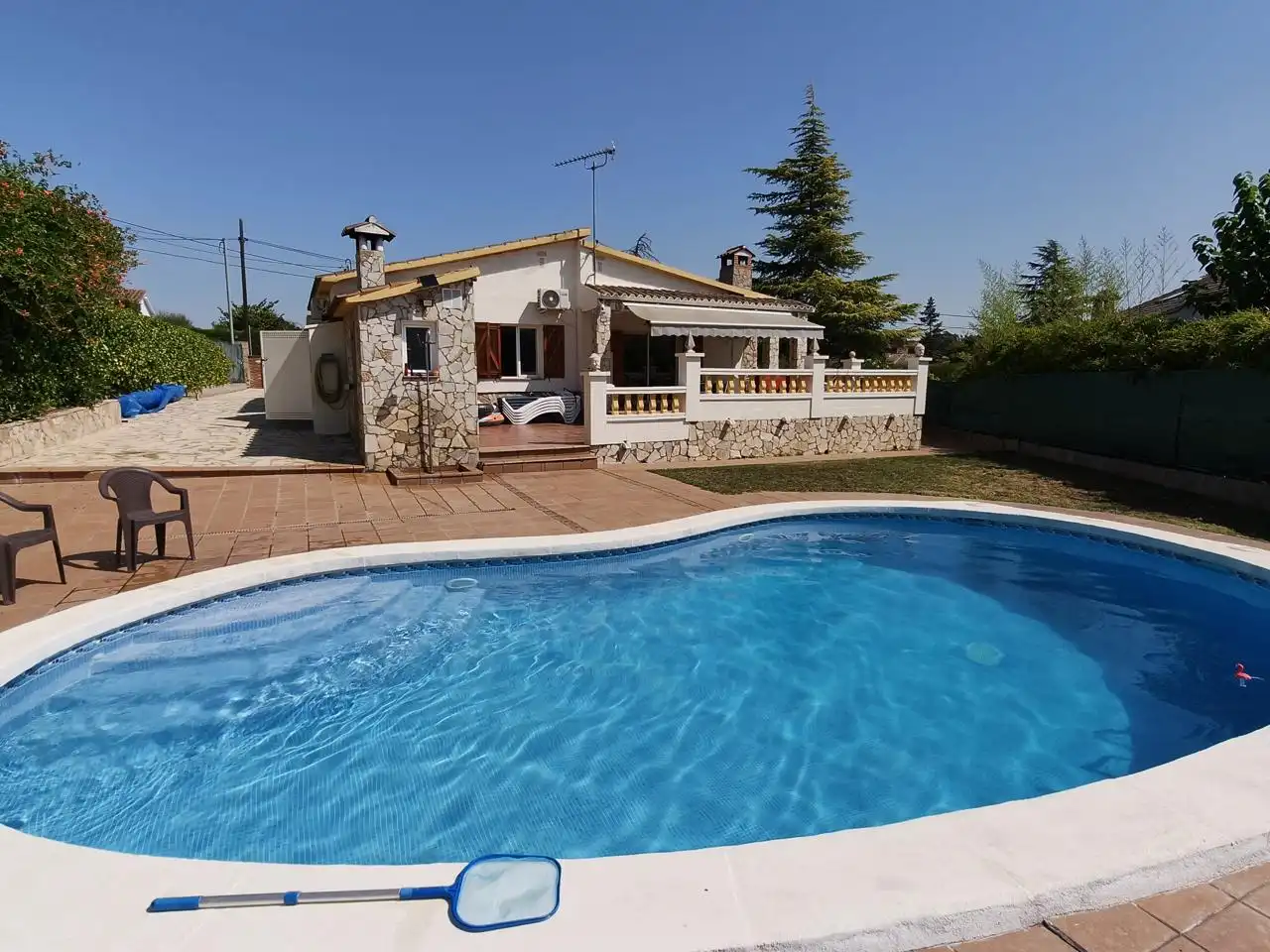 Piscina de Casa o xalet en venda en Caldes de Malavella amb Aire condicionat, Calefacció i Jardí privat