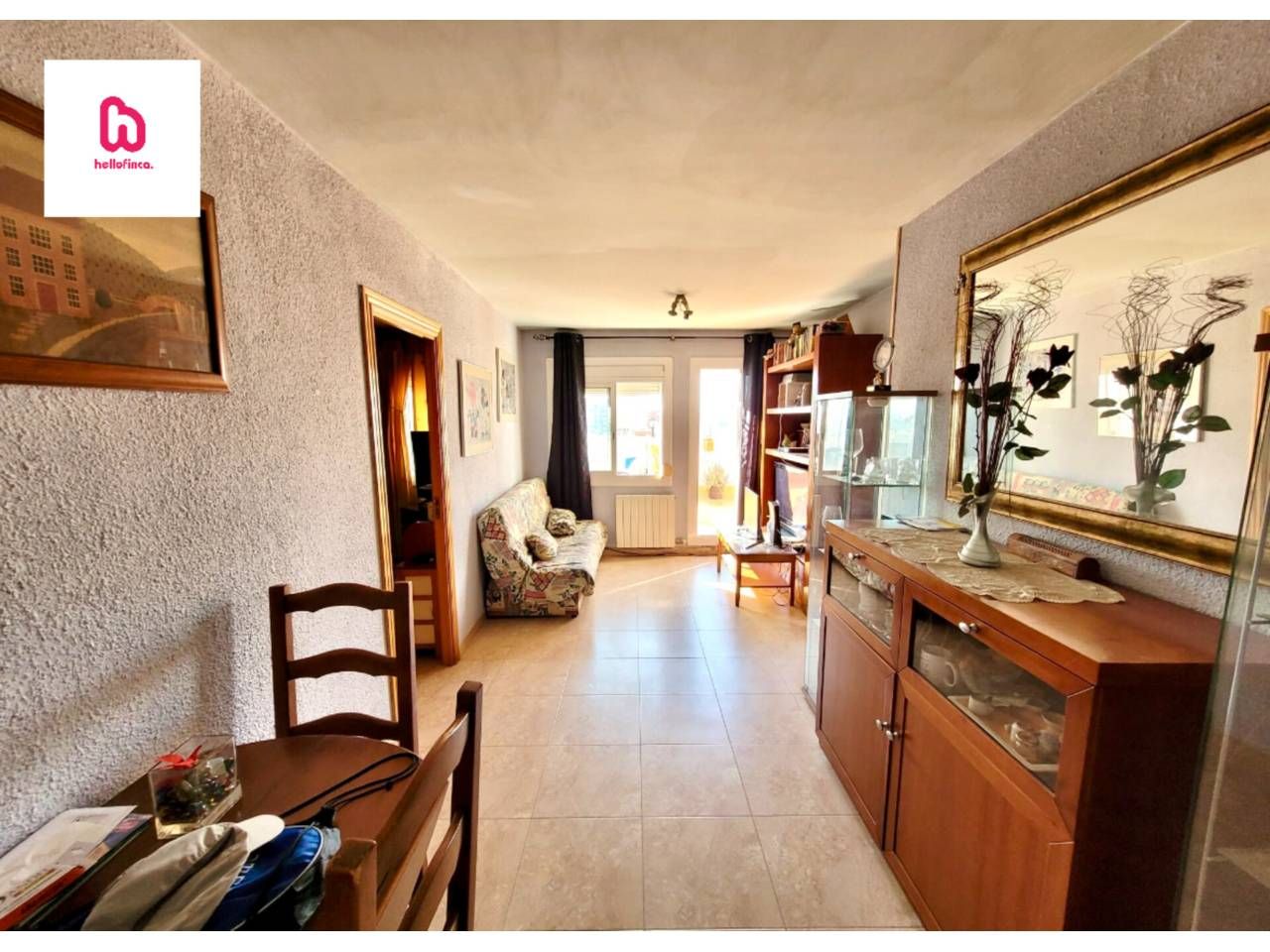 Sala de estar de Ático en venta en L'Hospitalet de Llobregat con Calefacción, Terraza y Amueblado