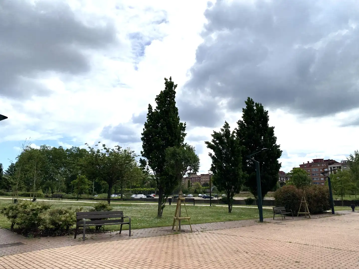 Vista exterior de Piso en venta en Gijón  con Calefacción, Parquet y Trastero
