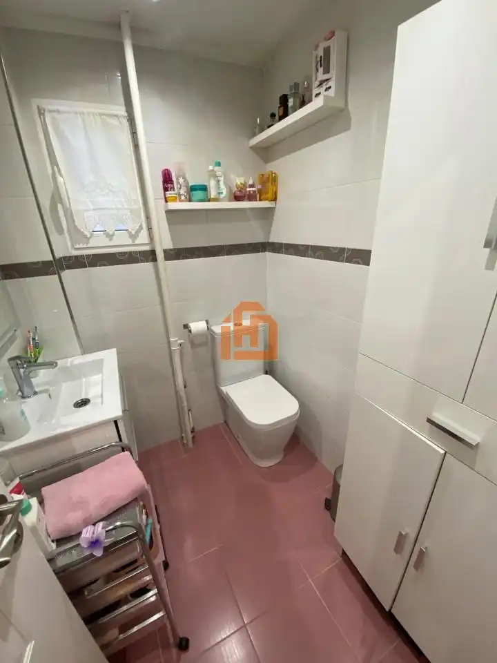 Baño de Piso en venta en León Capital  con Calefacción y Terraza