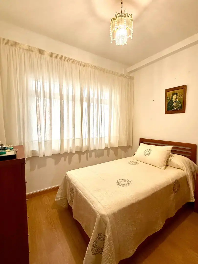 Habitación de Piso en venta en A Coruña Capital  con Amueblado