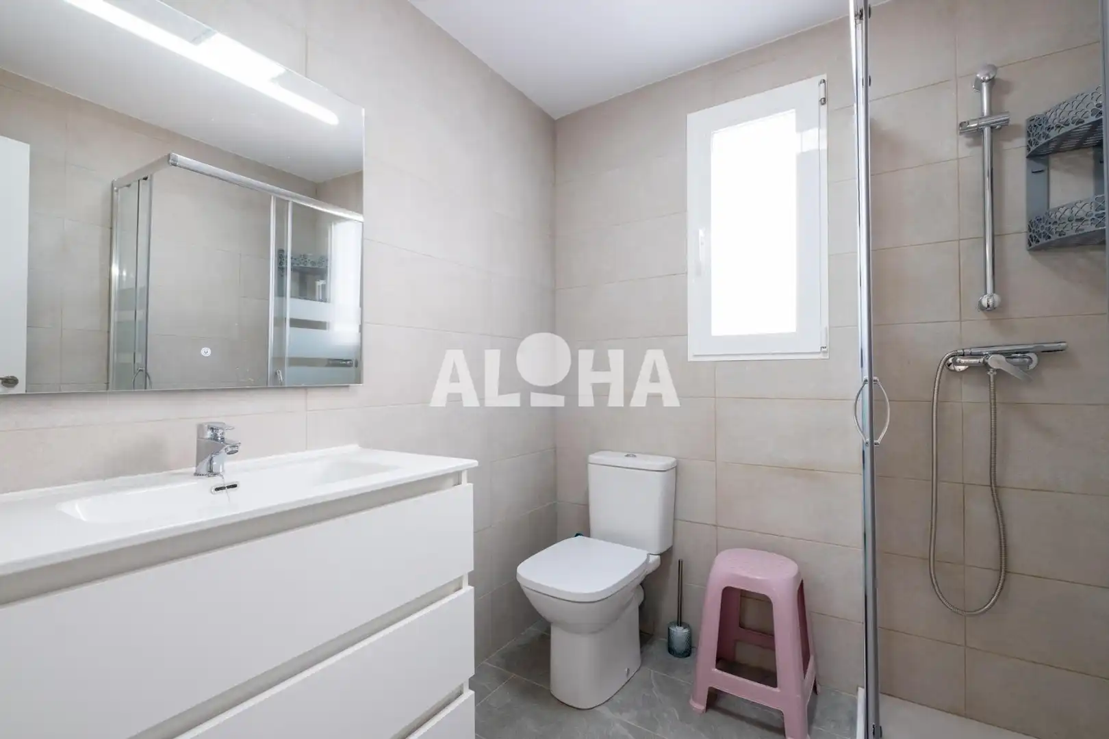 Baño de Apartamento de alquiler en Alfara del Patriarca con Amueblado y Balcón