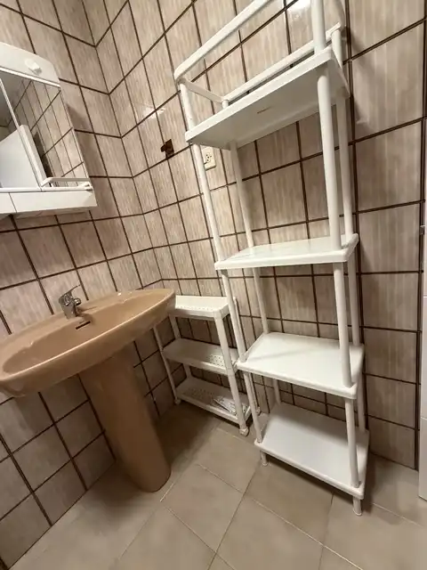 Badezimmer von Wohnung zur Miete in Oviedo  mit Heizung, Parkett und Abstellraum