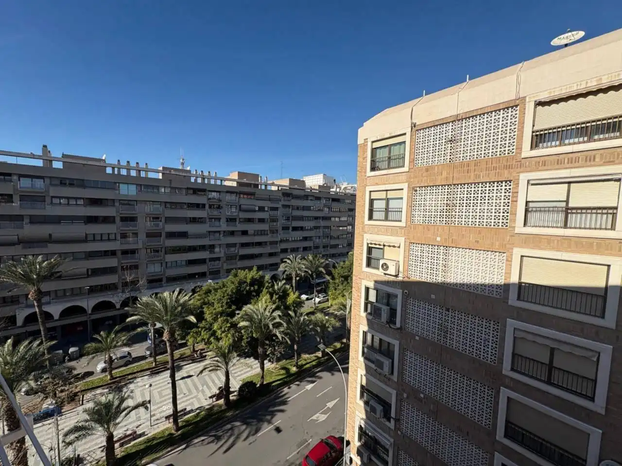 Vista exterior de Piso en venta en Alicante / Alacant con Aire acondicionado, Calefacción y Amueblado