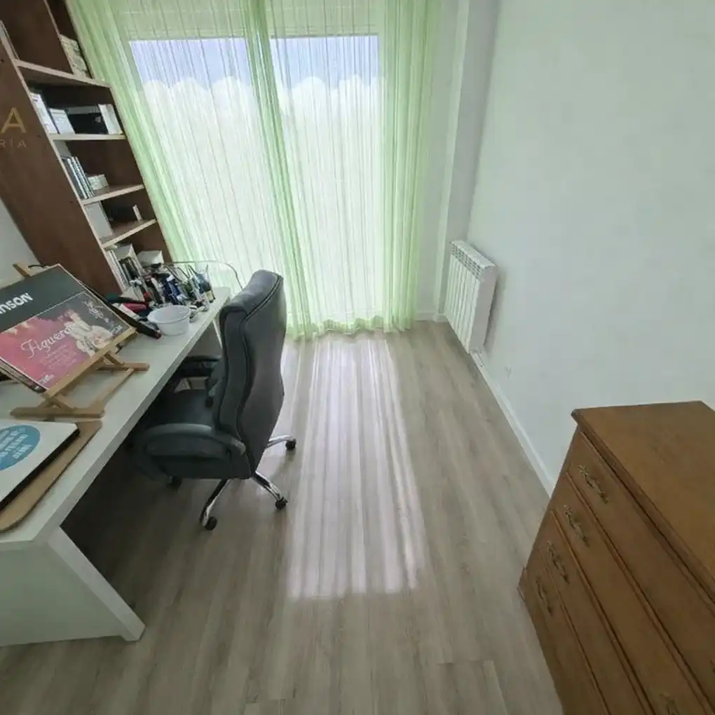 Dormitori de Pis en venda en Vitoria - Gasteiz amb Calefacció, Parquet i Terrassa