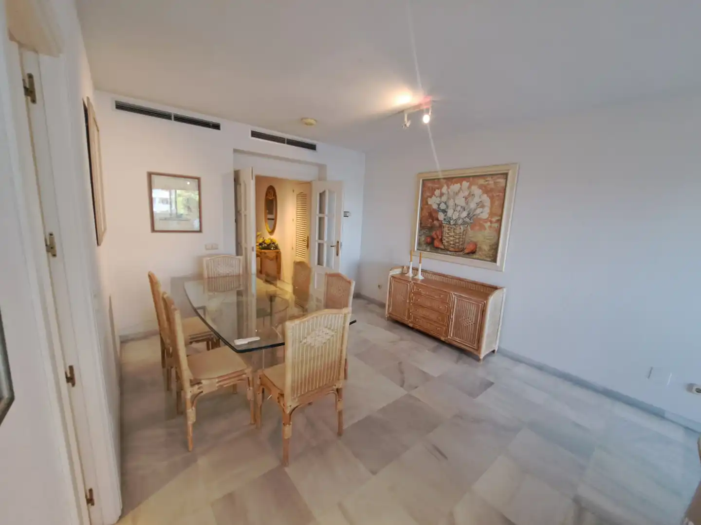 Esszimmer von Wohnung zur Miete in Marbella mit Klimaanlage, Heizung und Terrasse