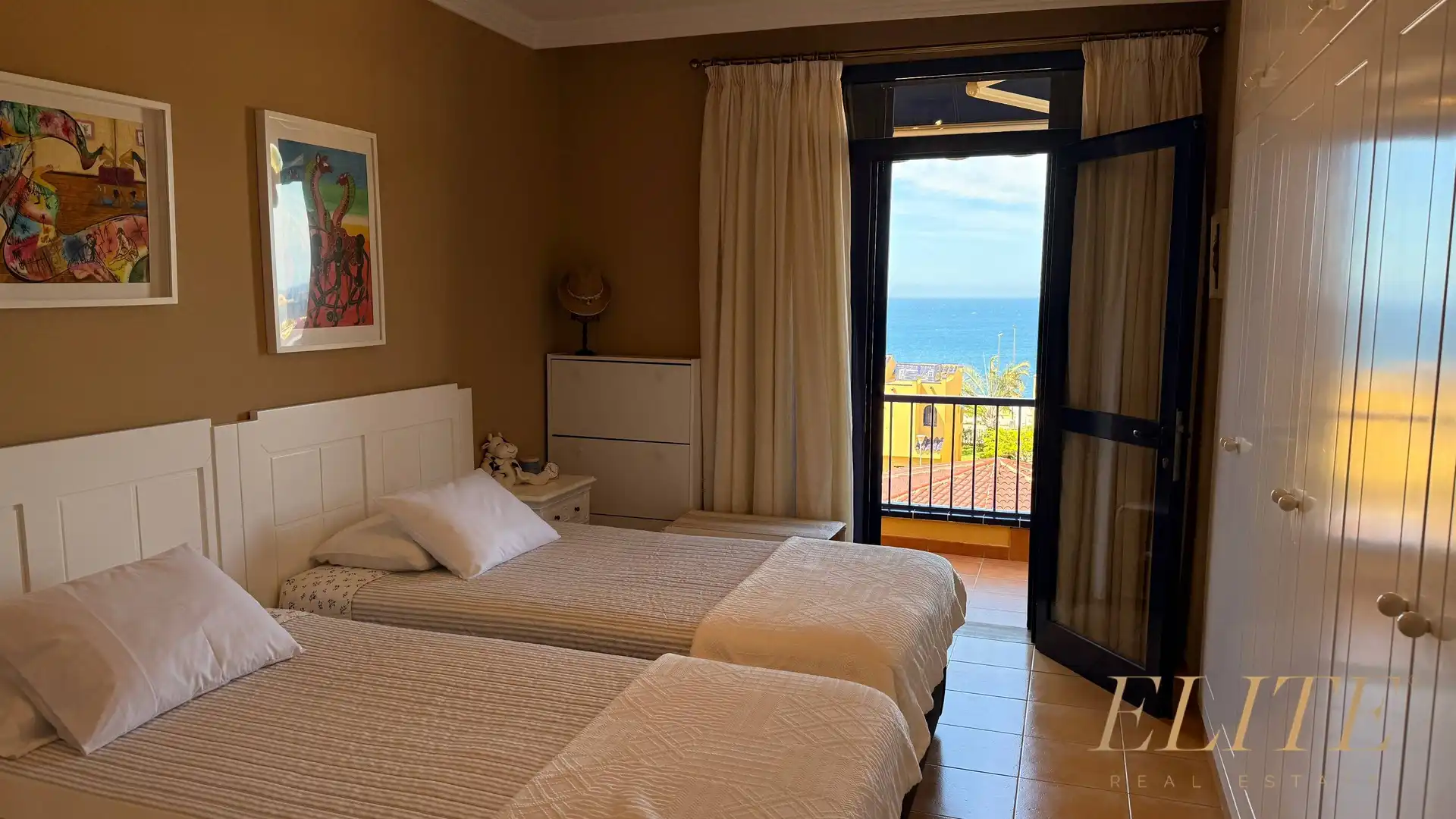 Bedroom of Detached homes for sale in San Bartolomé de Tirajana  with Air Conditioner, Heating and Private garden
