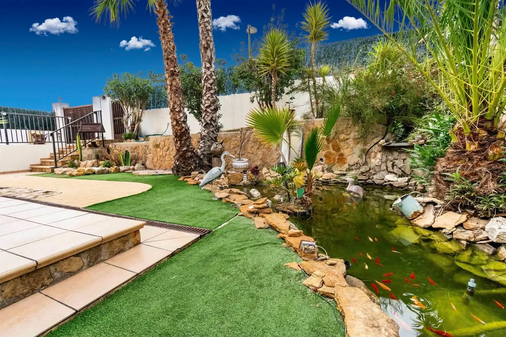 Detached house with pool for sale in Golf Bahía, imagen 9