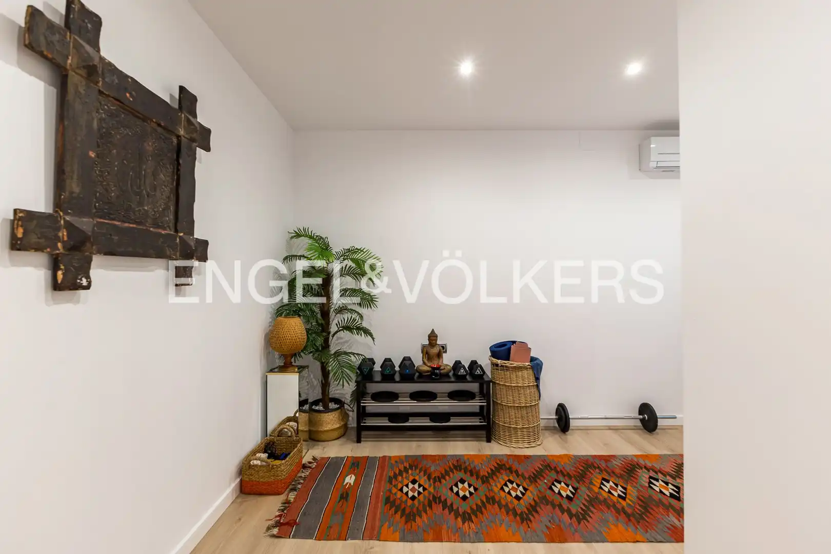 Flat for rent in Barcelona  with Air Conditioner, Heating and Private garden