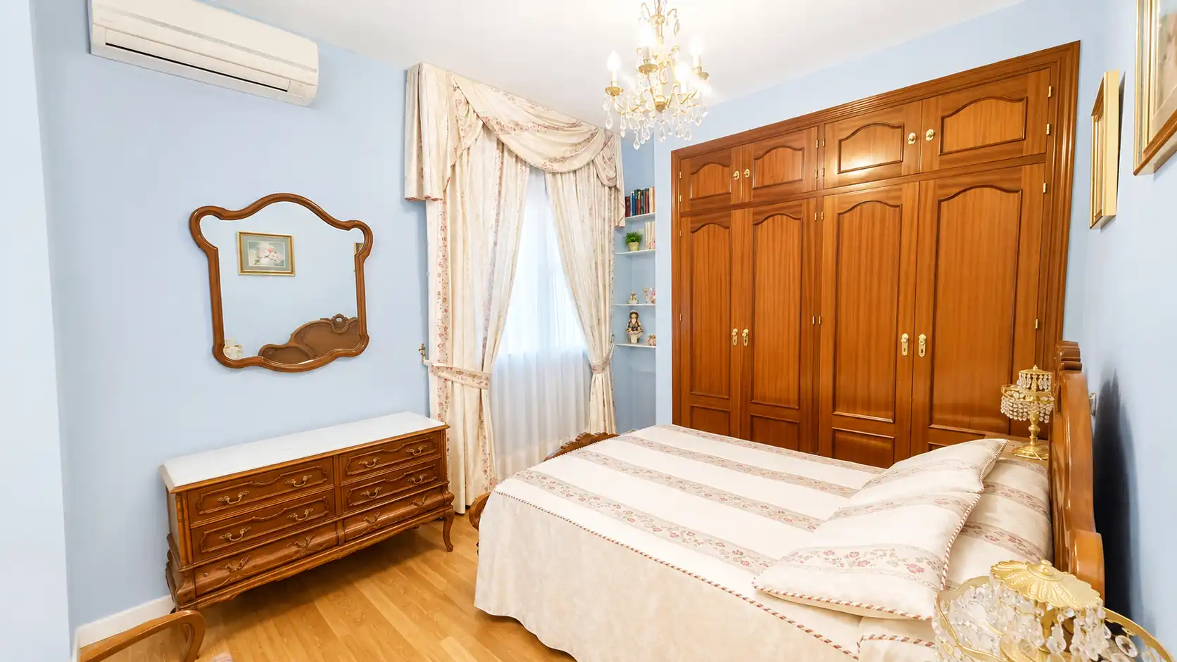Dormitori de Casa o xalet en venda en Rincón de la Victoria amb Aire condicionat, Calefacció i Jardí privat
