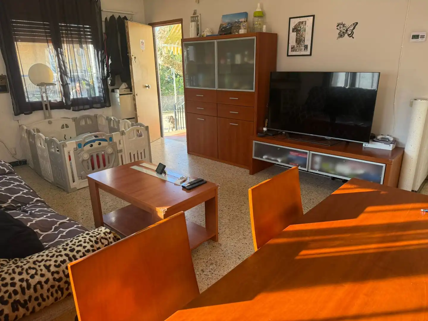 Sala d'estar de Casa o xalet en venda en Riells i Viabrea amb Calefacció, Jardí privat i Terrassa