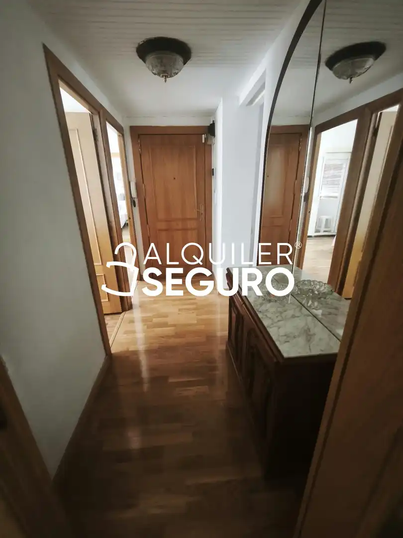 Wohnung zur Miete in Zaragoza mit Heizung, Terrasse und Möbliert