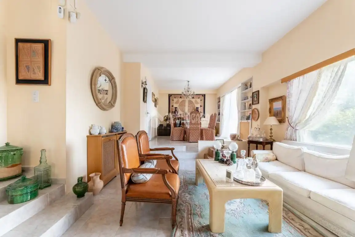 Wohnzimmer von Haus oder Chalet zum Verkauf in Torrelodones mit Heizung, Privatgarten und Terrasse