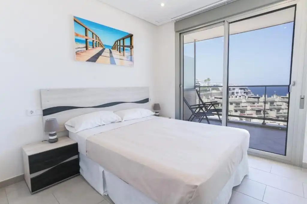Habitación de Ático en venta en Elche / Elx con Aire acondicionado, Calefacción y Terraza