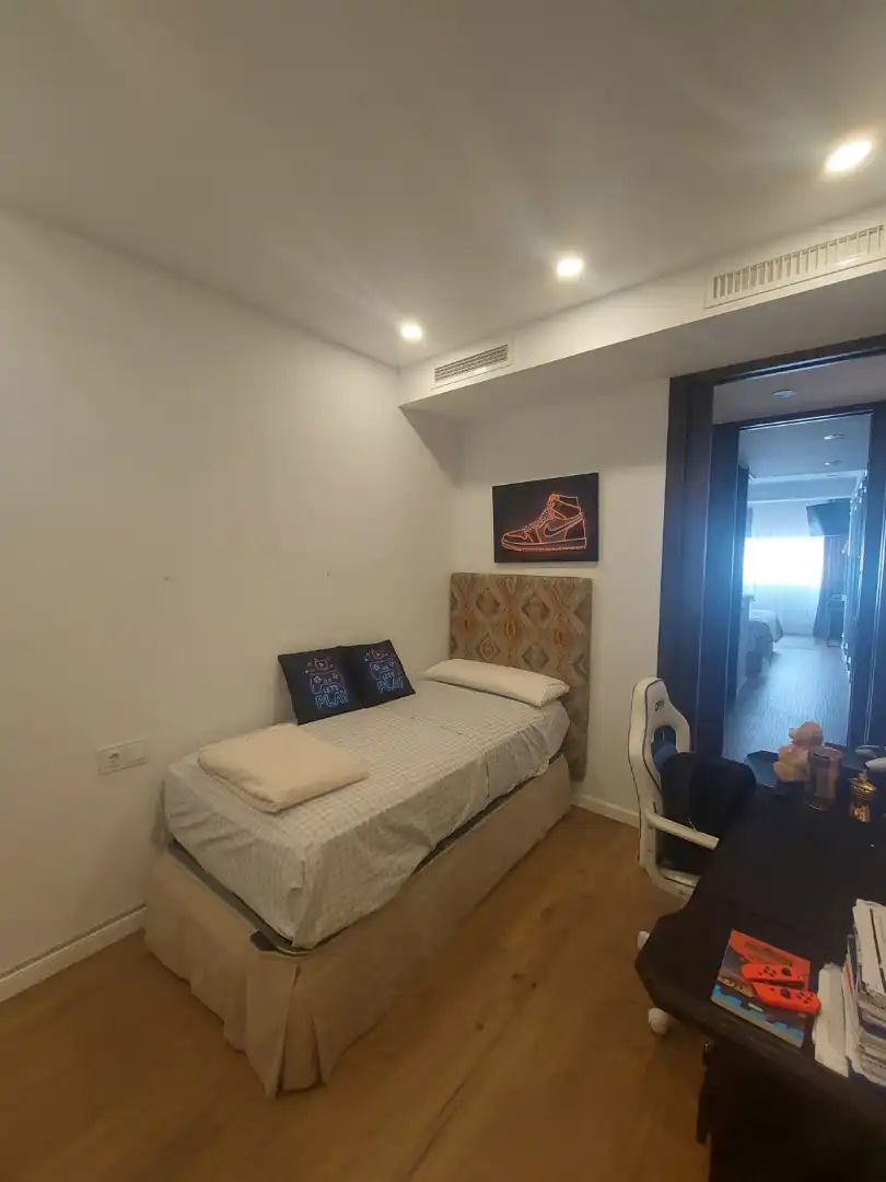 Bedroom of Flat for sale in Córdoba  with Air Conditioner, Heating and Storage room