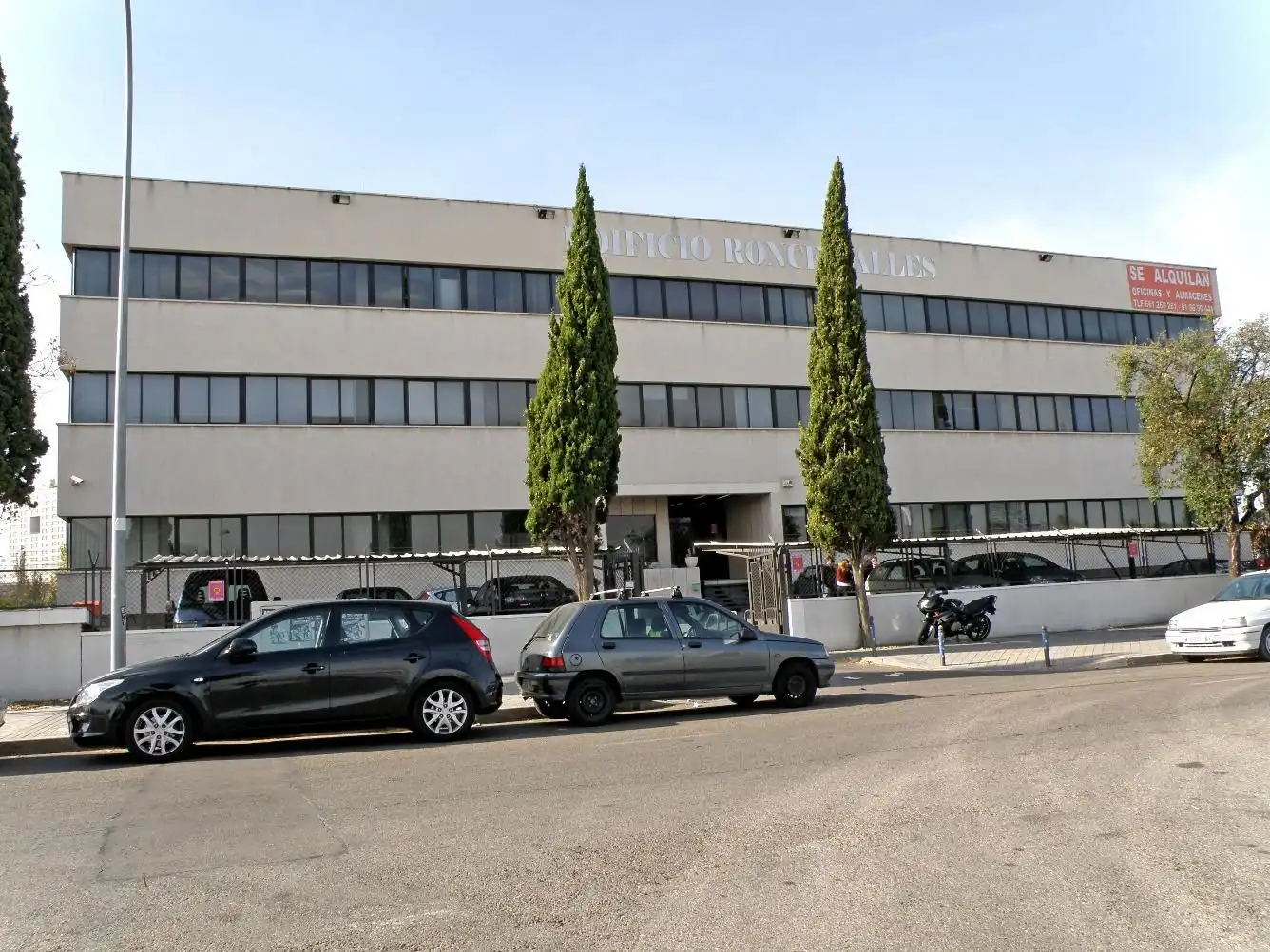 Vista exterior de Oficina de alquiler en Coslada con Aire acondicionado y Trastero