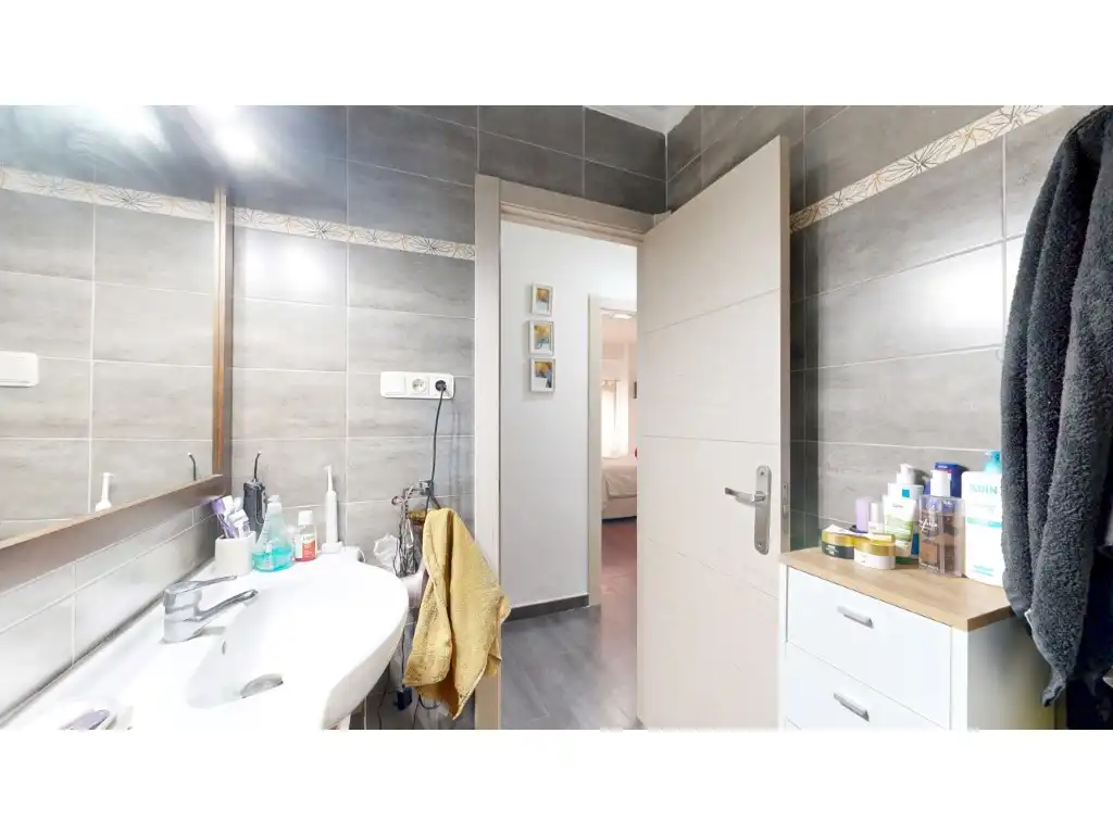 Baño de Piso en venta en Valencia con Aire acondicionado