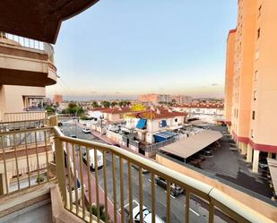 Vista exterior de Apartament de lloguer en Santa Pola amb Aire condicionat i Balcó