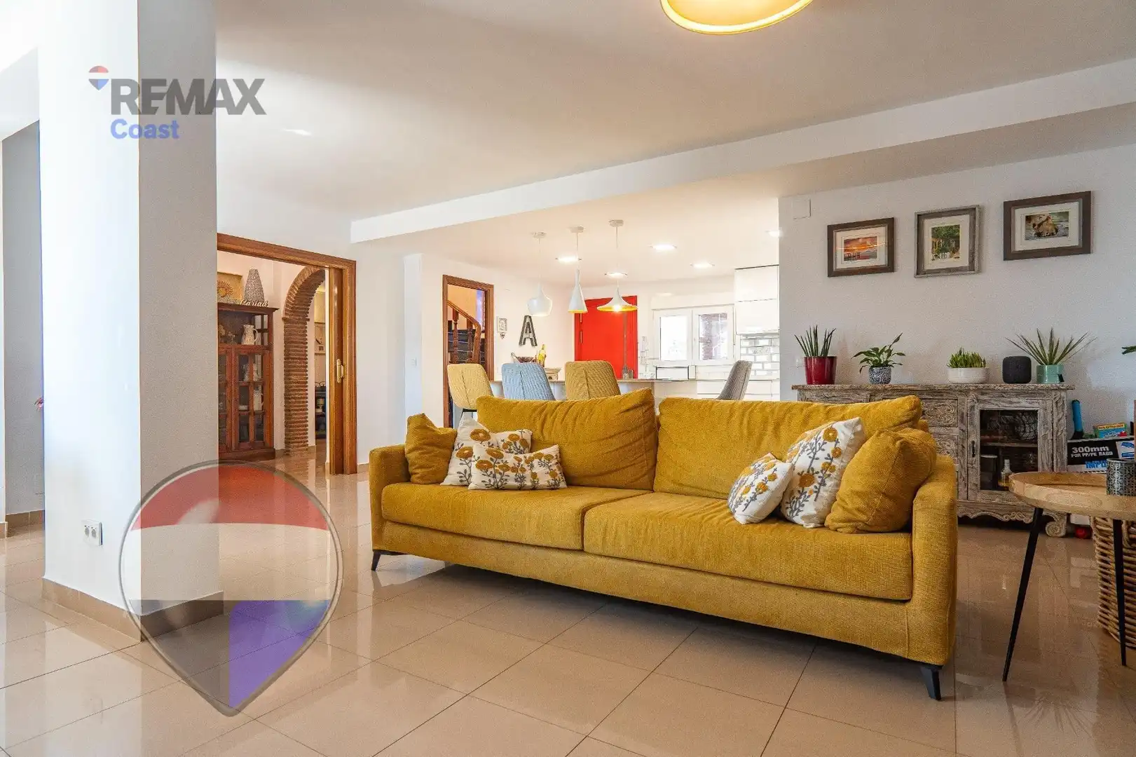 Sala de estar de Casa o chalet en venta en Rincón de la Victoria con Aire acondicionado, Calefacción y Jardín privado