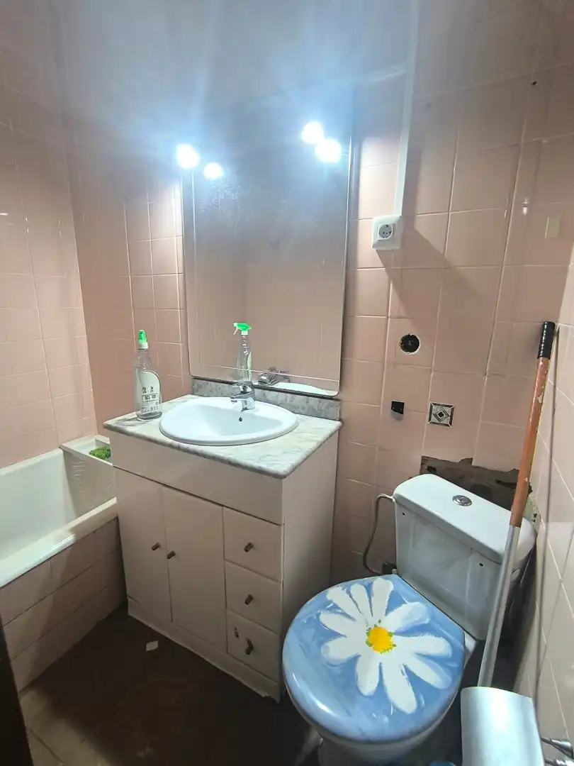 Bathroom of Houses for sale in Centre - Sant Oleguer