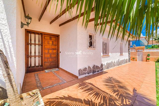 Casa-chalet en Venta en Tajinaste en Los Baldíos - Geneto - Guajara