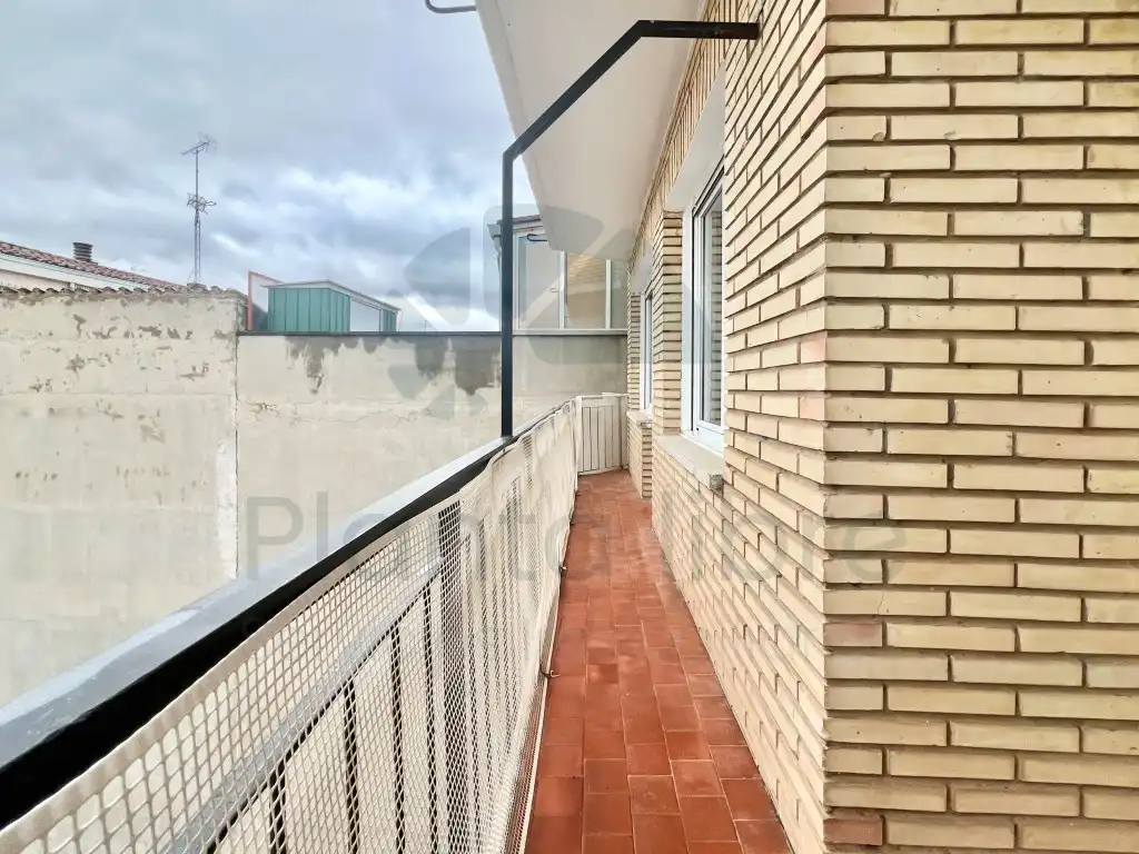 Apartament amb terrassa en venda a Avenida De La Paz, imagen 3