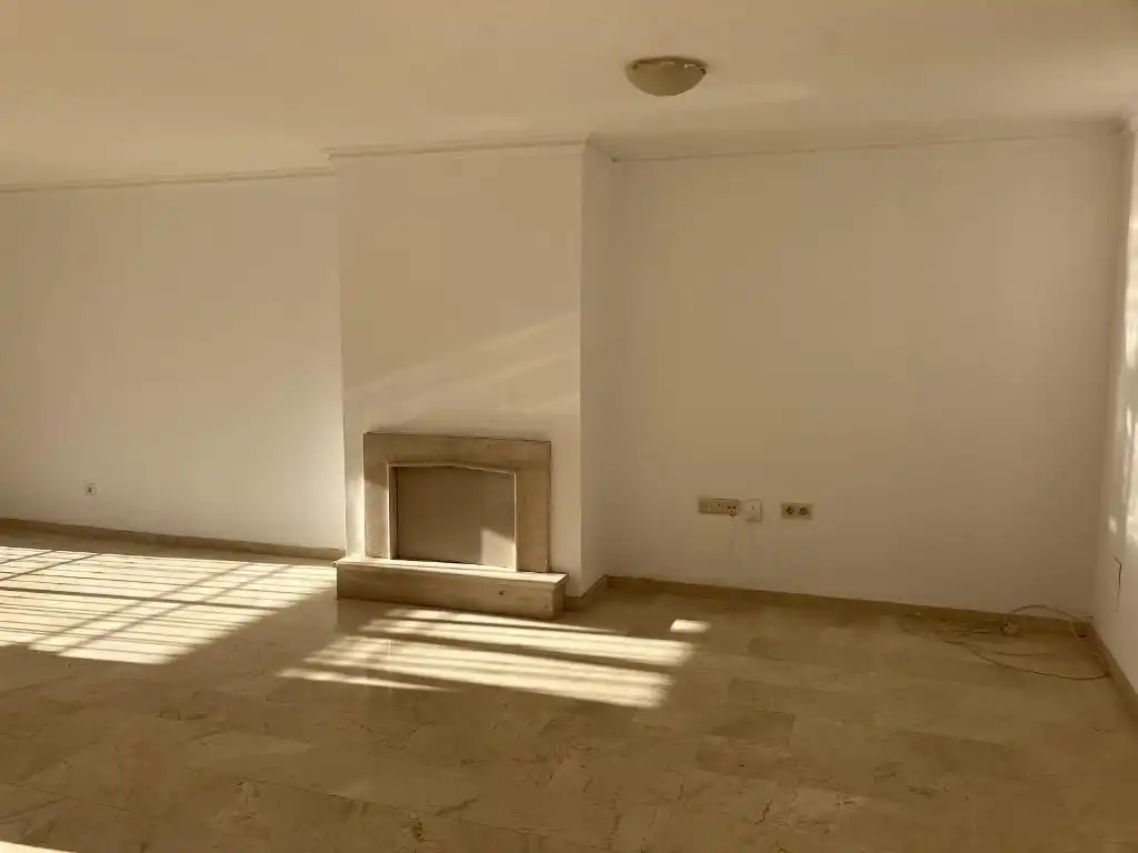 Sala d'estar de Casa adosada en venda en Mijas amb Calefacció, Jardí privat i Terrassa