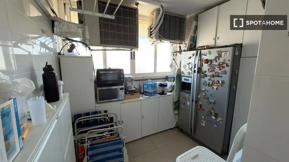 Cuina de Apartament per a compartir en Alicante / Alacant amb Aire condicionat, Calefacció i Terrassa