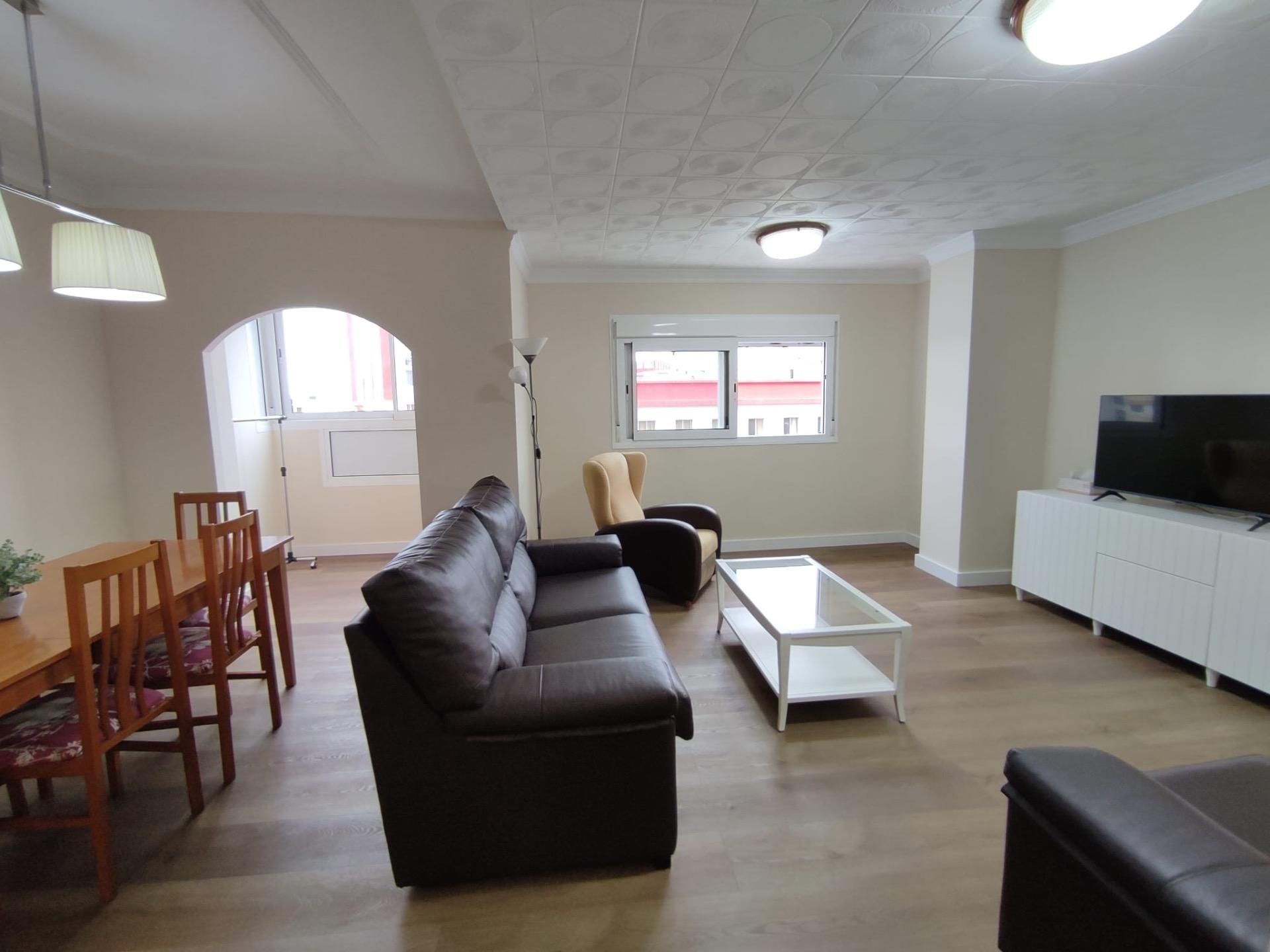 Sala de estar de Piso de alquiler en Las Palmas de Gran Canaria con Balcón