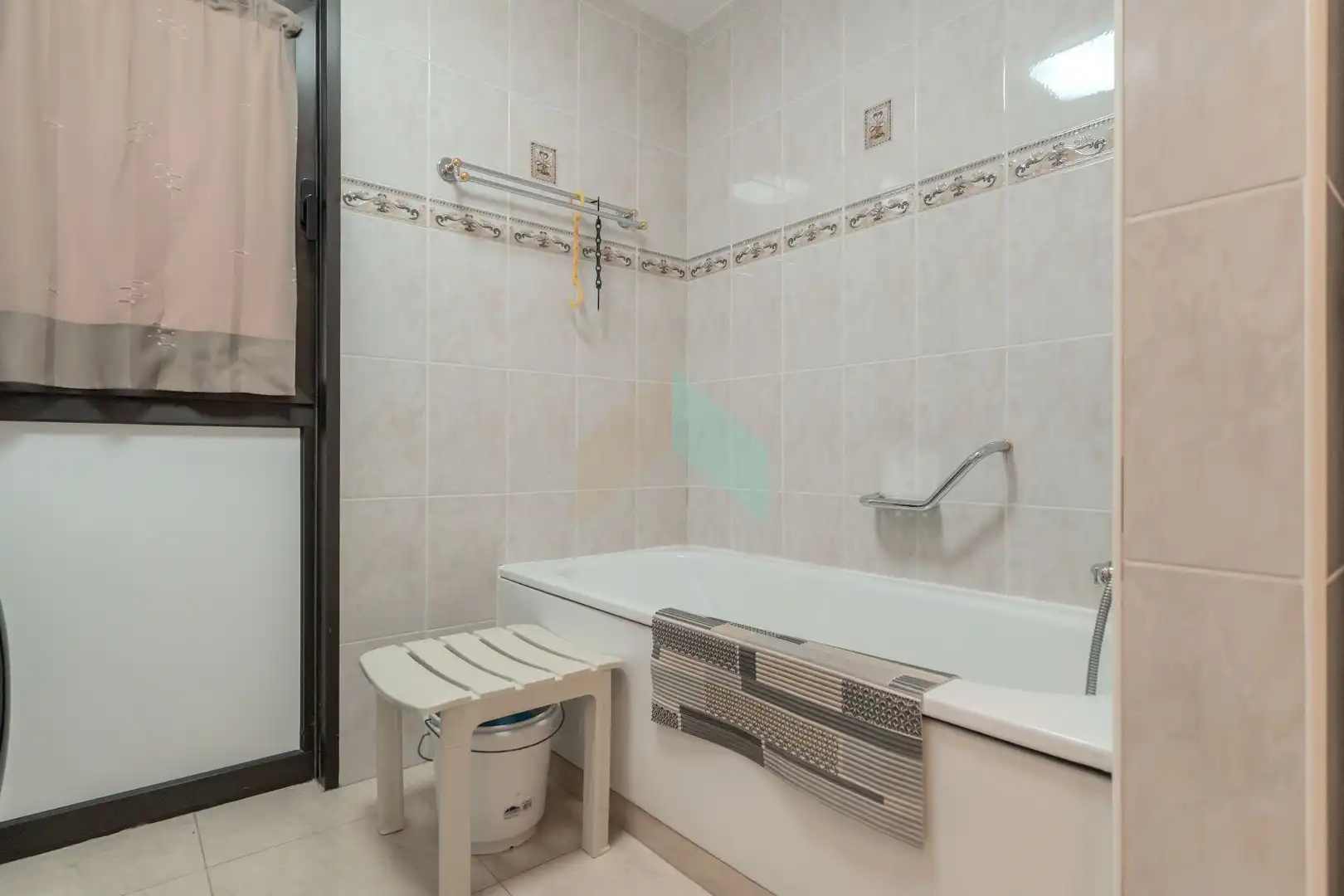 Bany de Apartament en venda en Arona amb Aire condicionat, Terrassa i Moblat