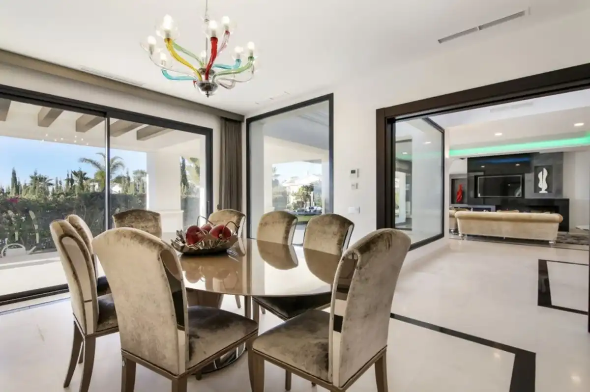 Casa amb piscina en venda a Milla de Oro, imagen 3