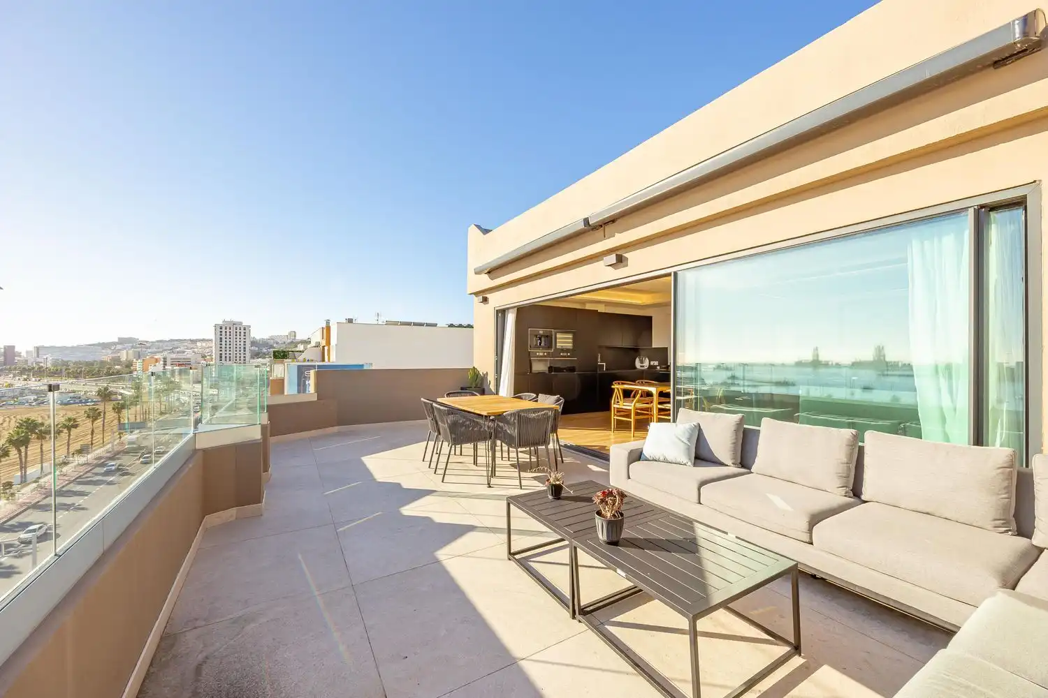 Terrasse von Dachboden zum Verkauf in Las Palmas de Gran Canaria mit Klimaanlage, Terrasse und Möbliert