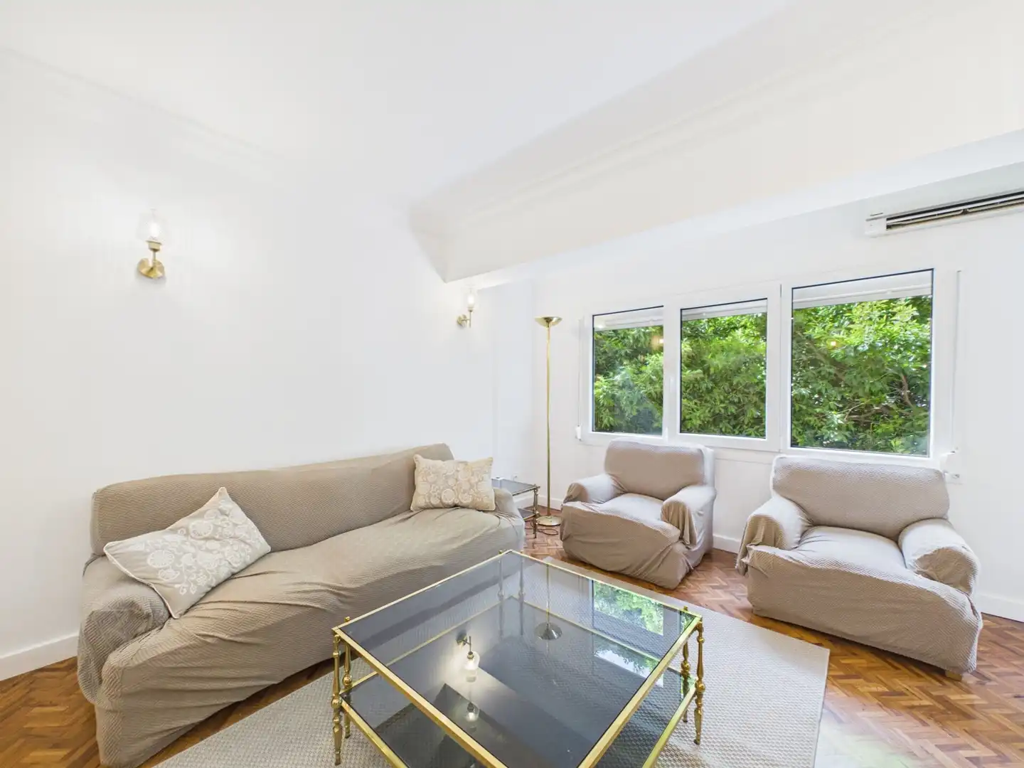 Living room of Flat for rent in  Palma de Mallorca  with Air Conditioner, Furnished and Balcony