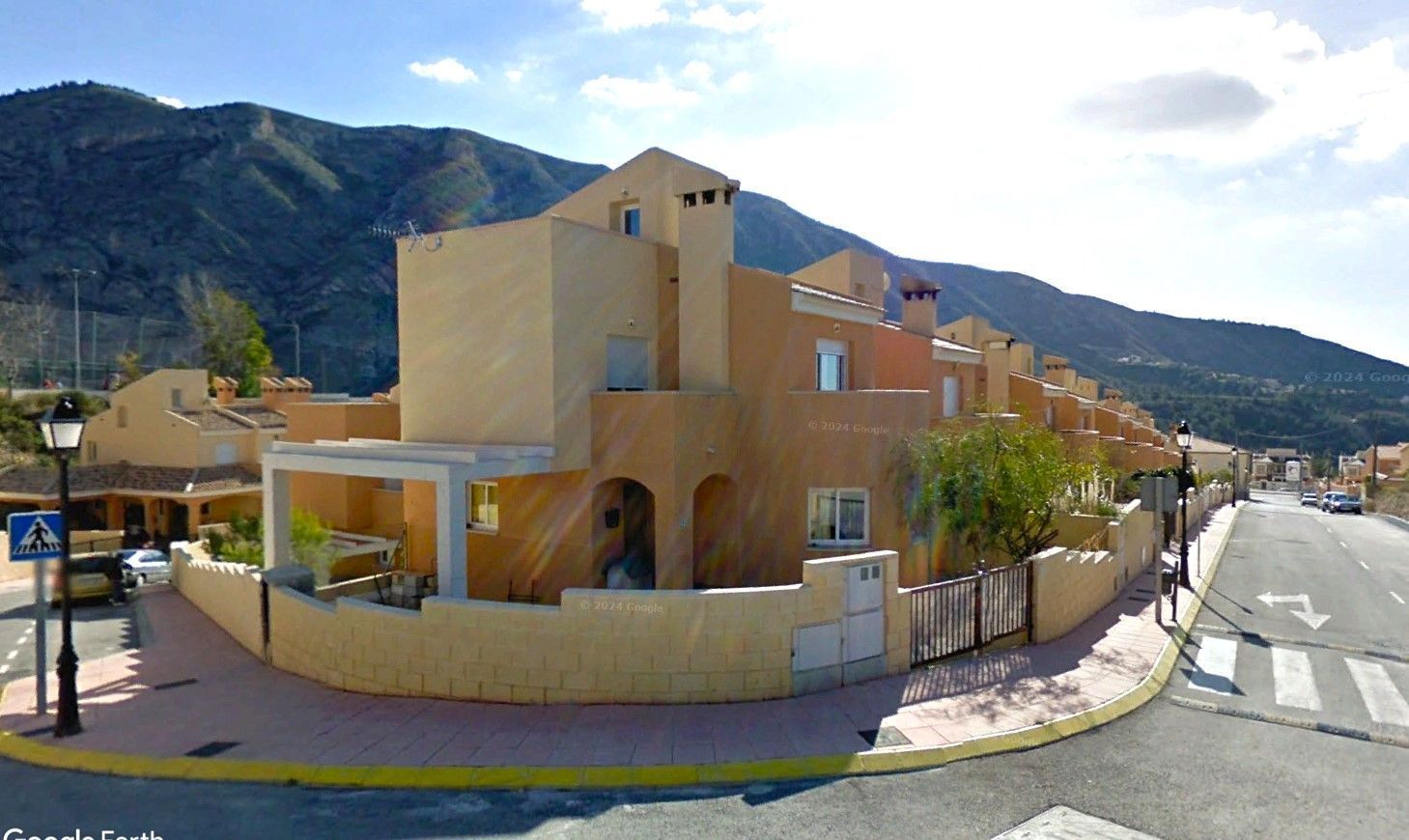 Vista exterior de Casa o xalet en venda en Orxeta amb Jardí privat, Terrassa i Traster