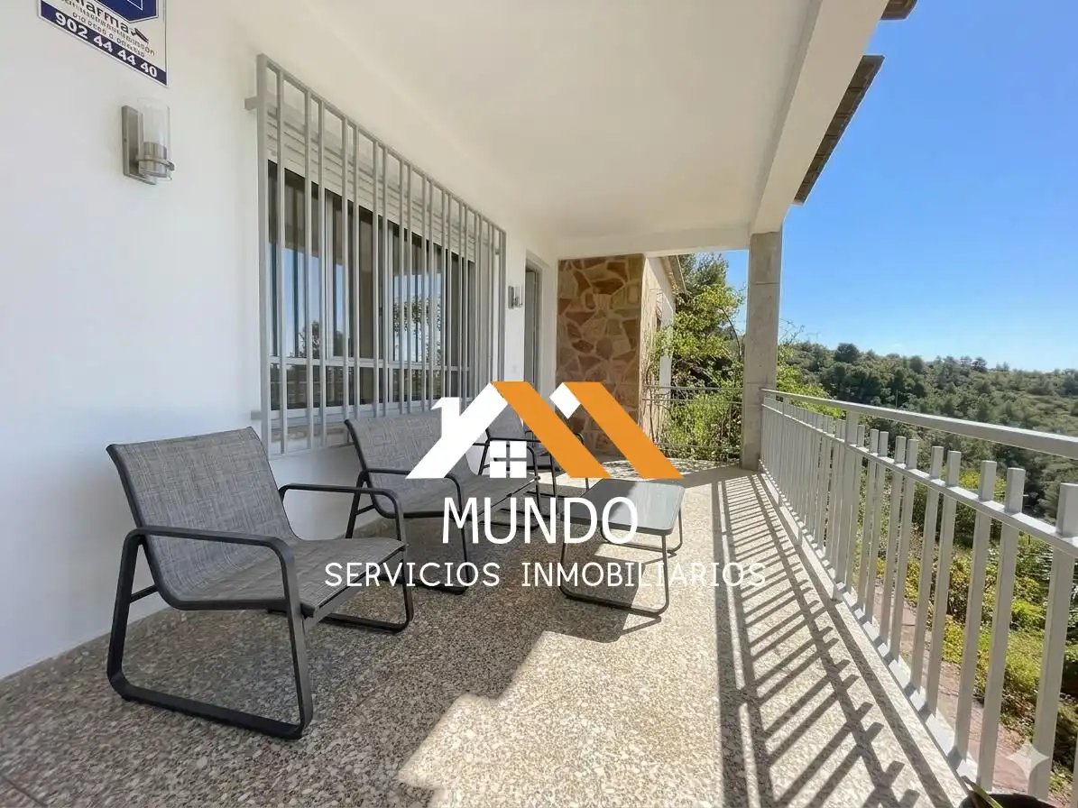 Vista exterior de Casa o chalet en venta en Olocau con Aire acondicionado, Jardín privado y Terraza