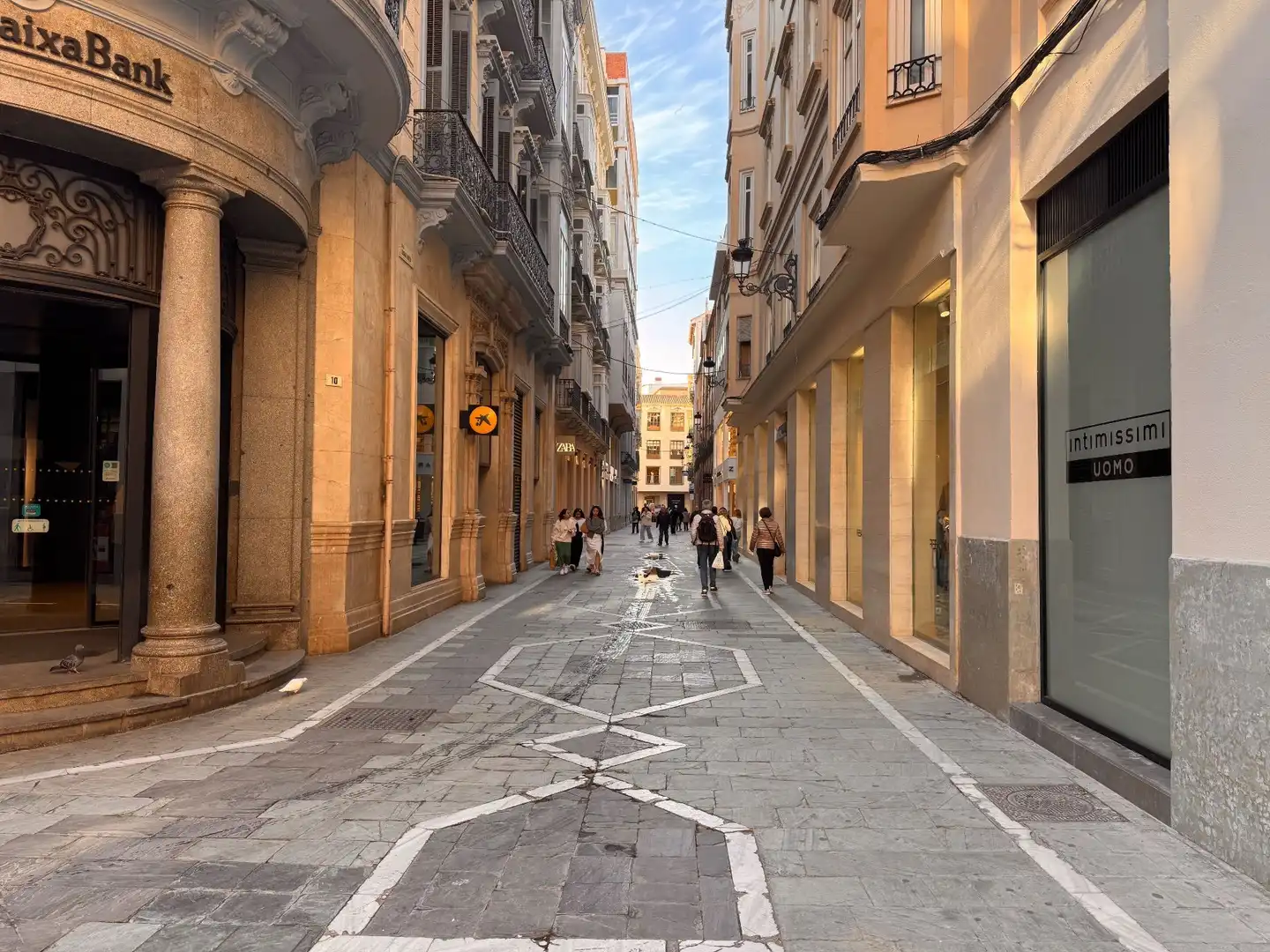 Exterior view of Commercial properties for rent in Málaga  with Air Conditioner