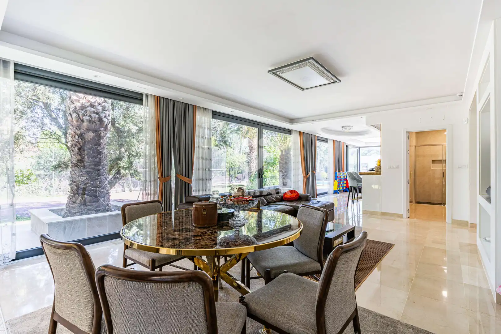 Comedor de Casa o chalet en venta en Boadilla del Monte con Calefacción, Jardín privado y Piscina