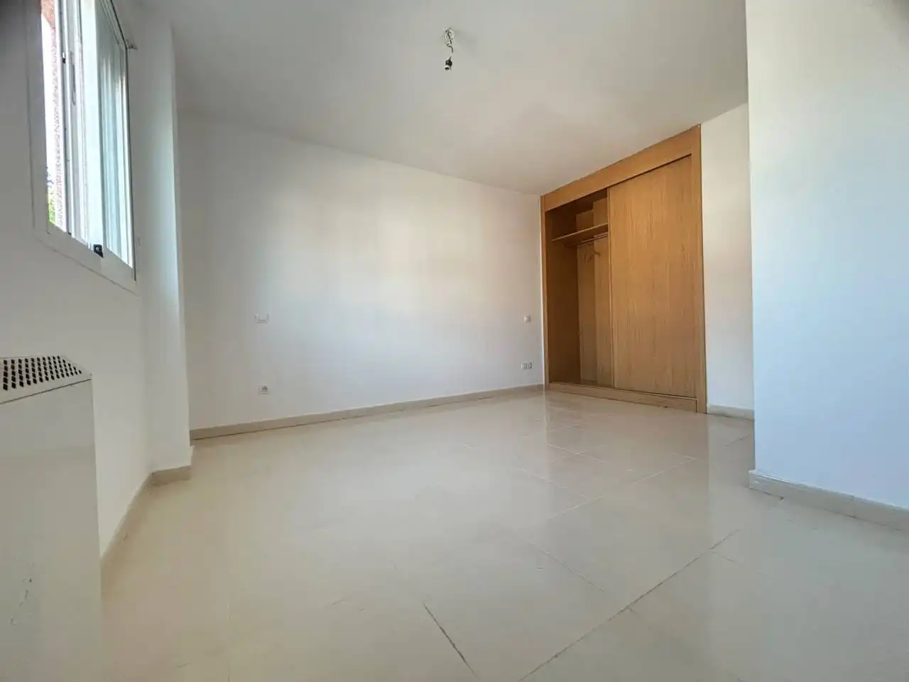 Einfamilien-Reihenhaus zur Miete in Calle Lope de Vega, Camarenilla
