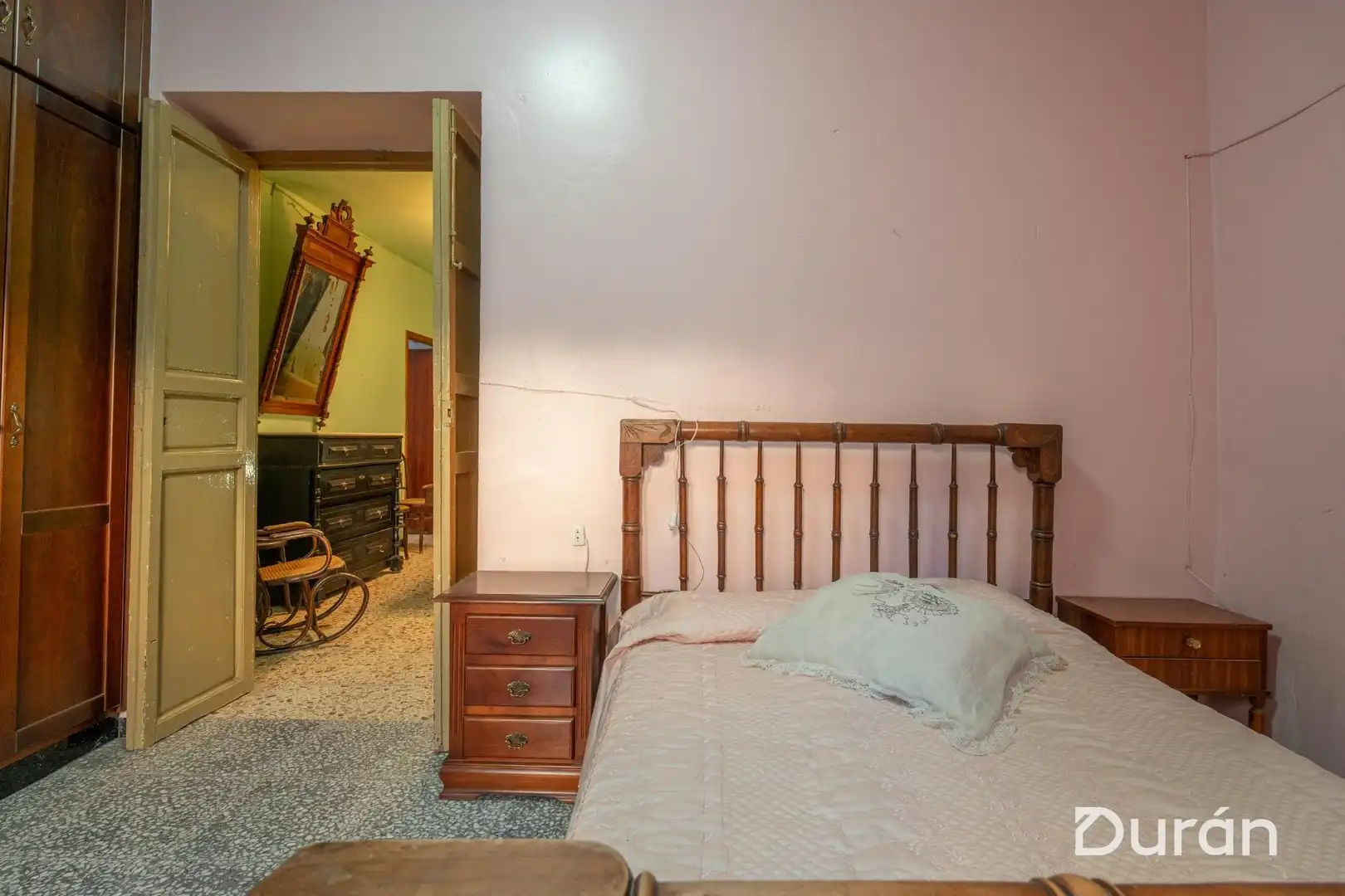 Dormitori de Finca rústica en venda en Alcolea amb Aire condicionat, Jardí privat i Traster