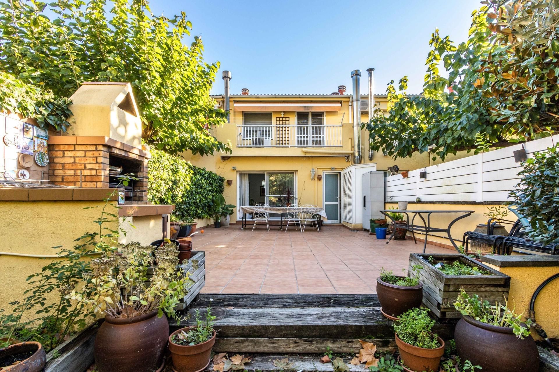 Jardí de Casa adosada en venda en Sant Llorenç Savall amb Jardí privat i Terrassa